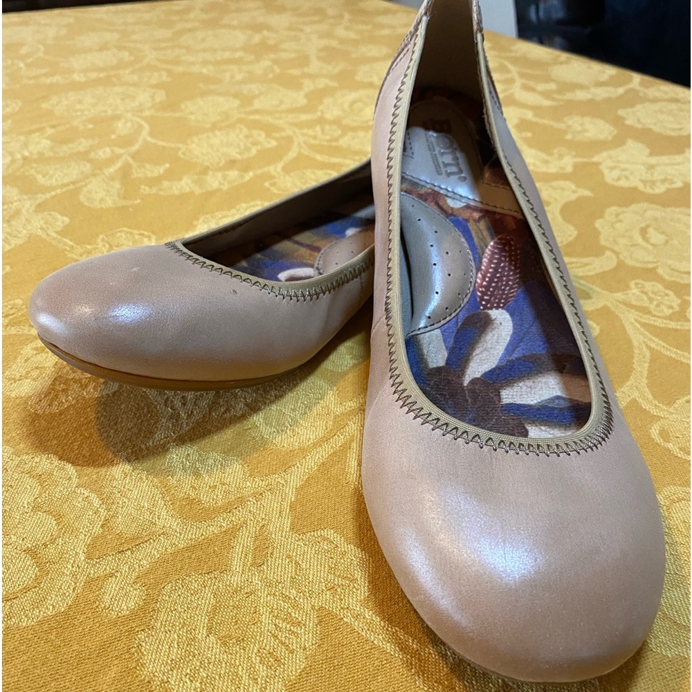 Born leather 10W tan ballet flats